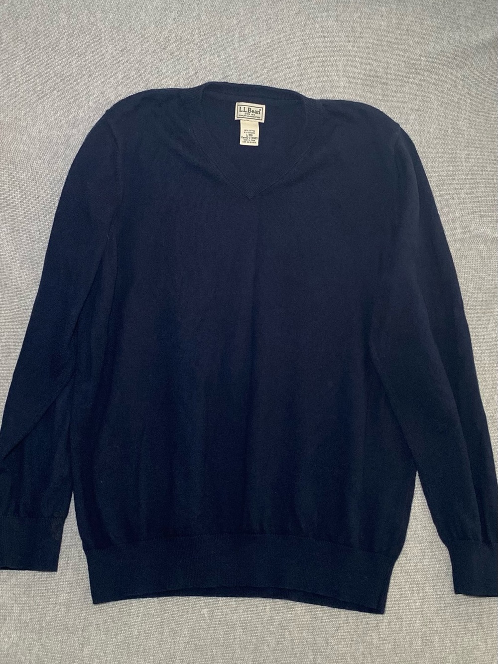 LL Bean Navy Blue Cotton Cashmere Blend V Neck Sweater Size L REG